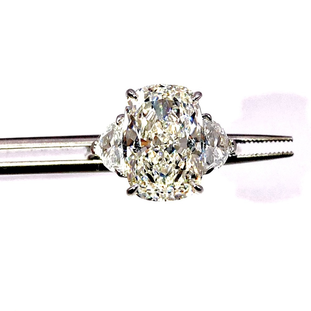 15.76 ct. Elongated Cushion Cut Pale Champagne & Trillion Cut White Diamond Ring - Picture 10 of 16